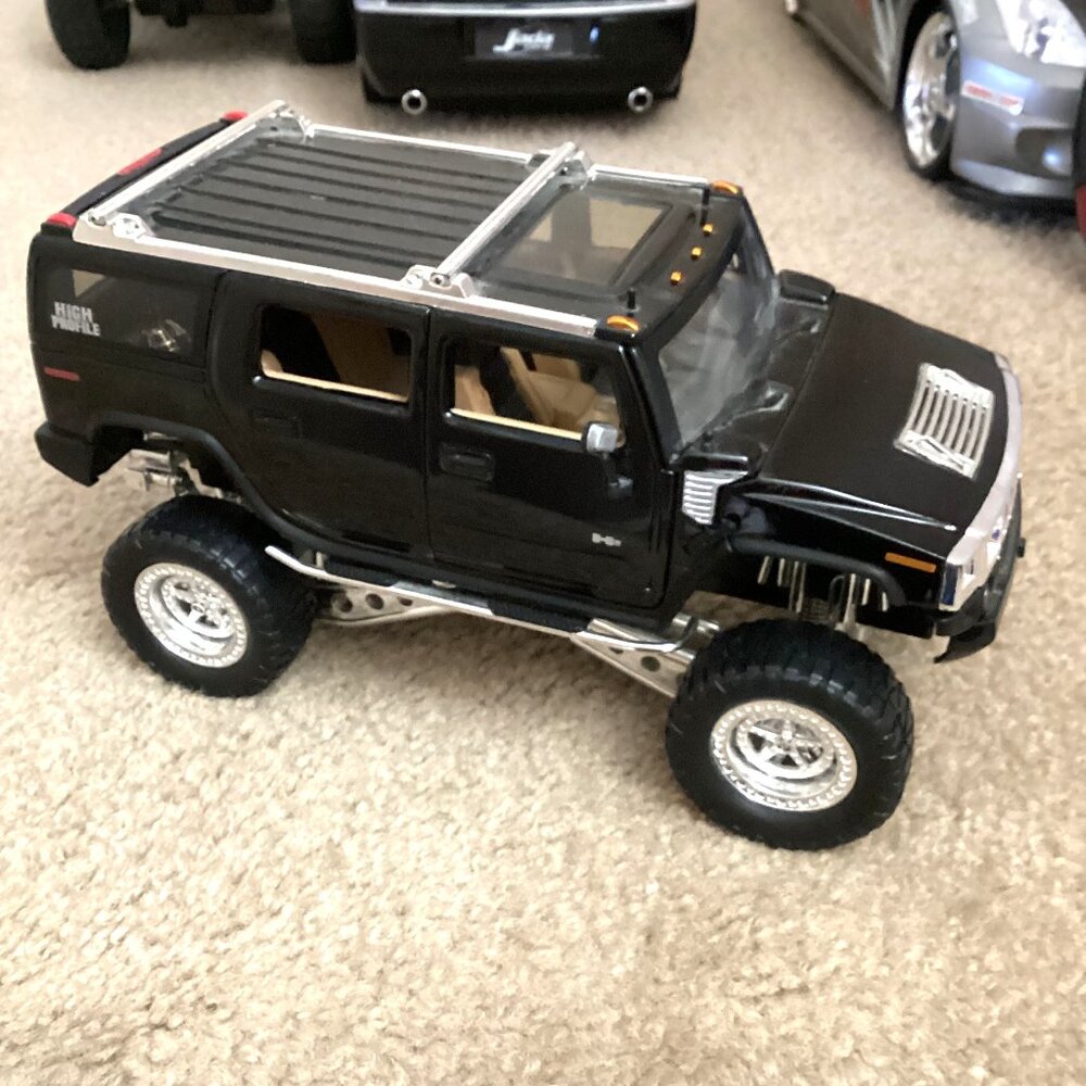 Black 2003 Hummer H2 High Profile Jada Model Car Toy Collectable